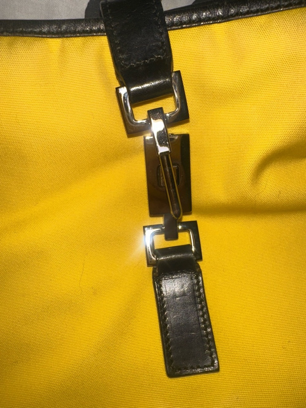 1999 / 2000 Gucci Jackie Purse in Yellow and Black - Picture 6 of 10
